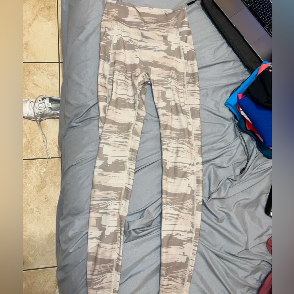 Alphalete leggings